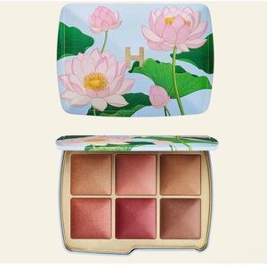 NWT HOURGLASS Lotus Flower Ambient Palette